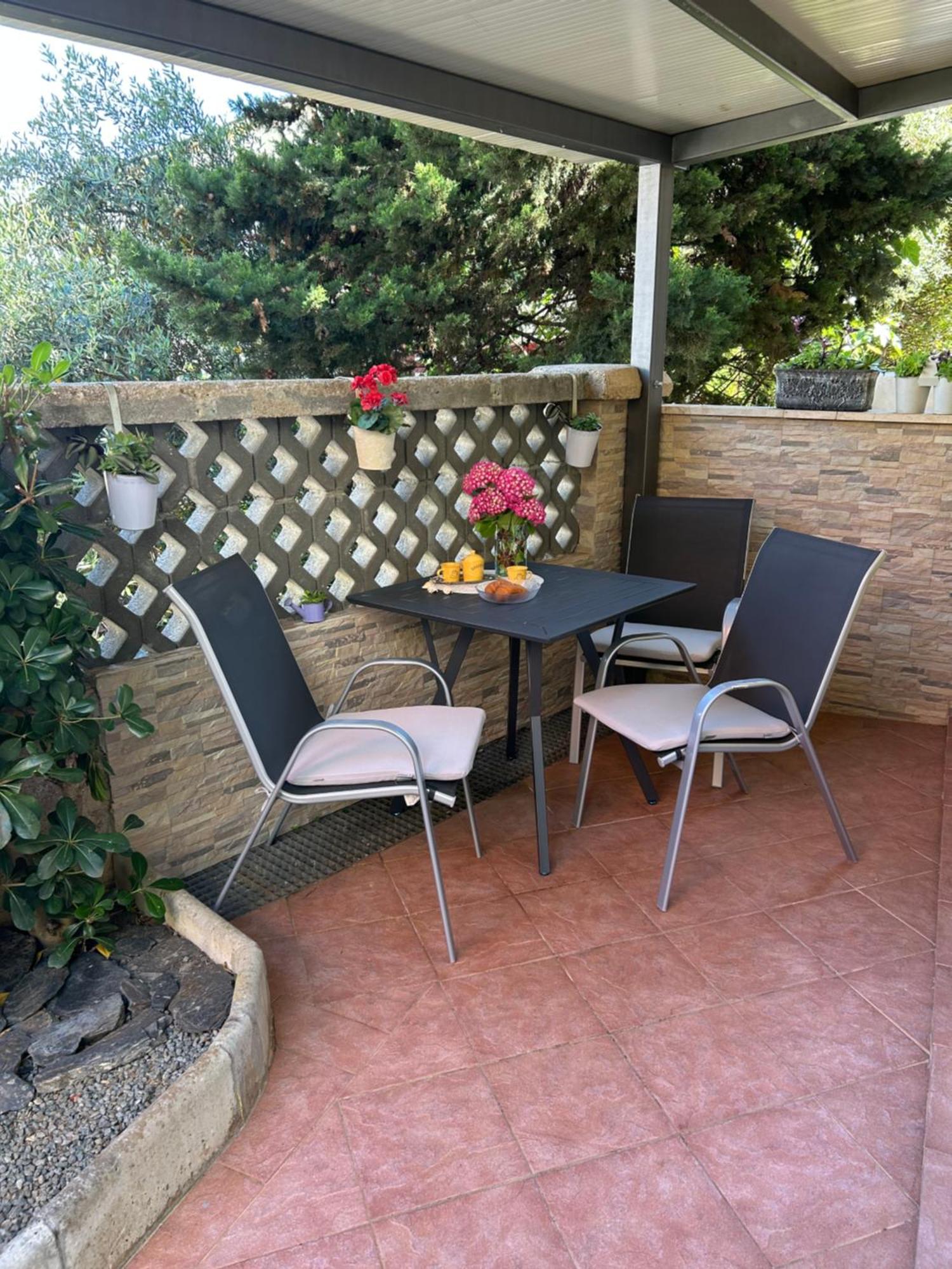 Apartmani Grguric Kornić Buitenkant foto